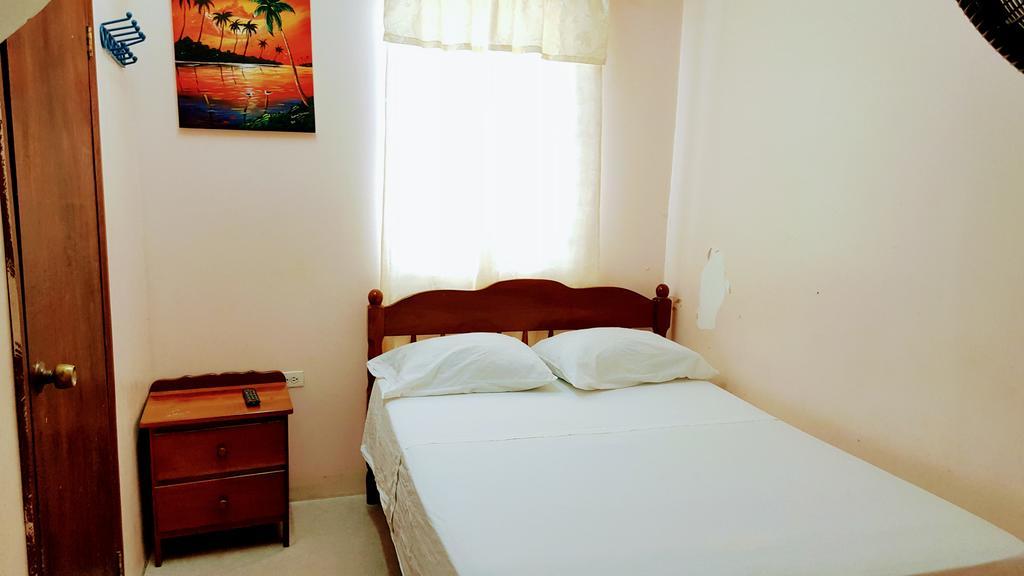 Sea Breeze Guest House Belize City Dış mekan fotoğraf