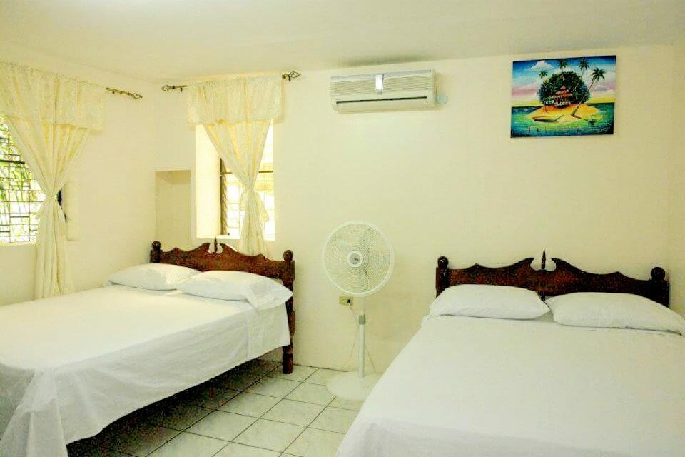 Sea Breeze Guest House Belize City Dış mekan fotoğraf