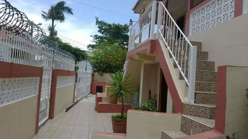 Sea Breeze Guest House Belize City Dış mekan fotoğraf